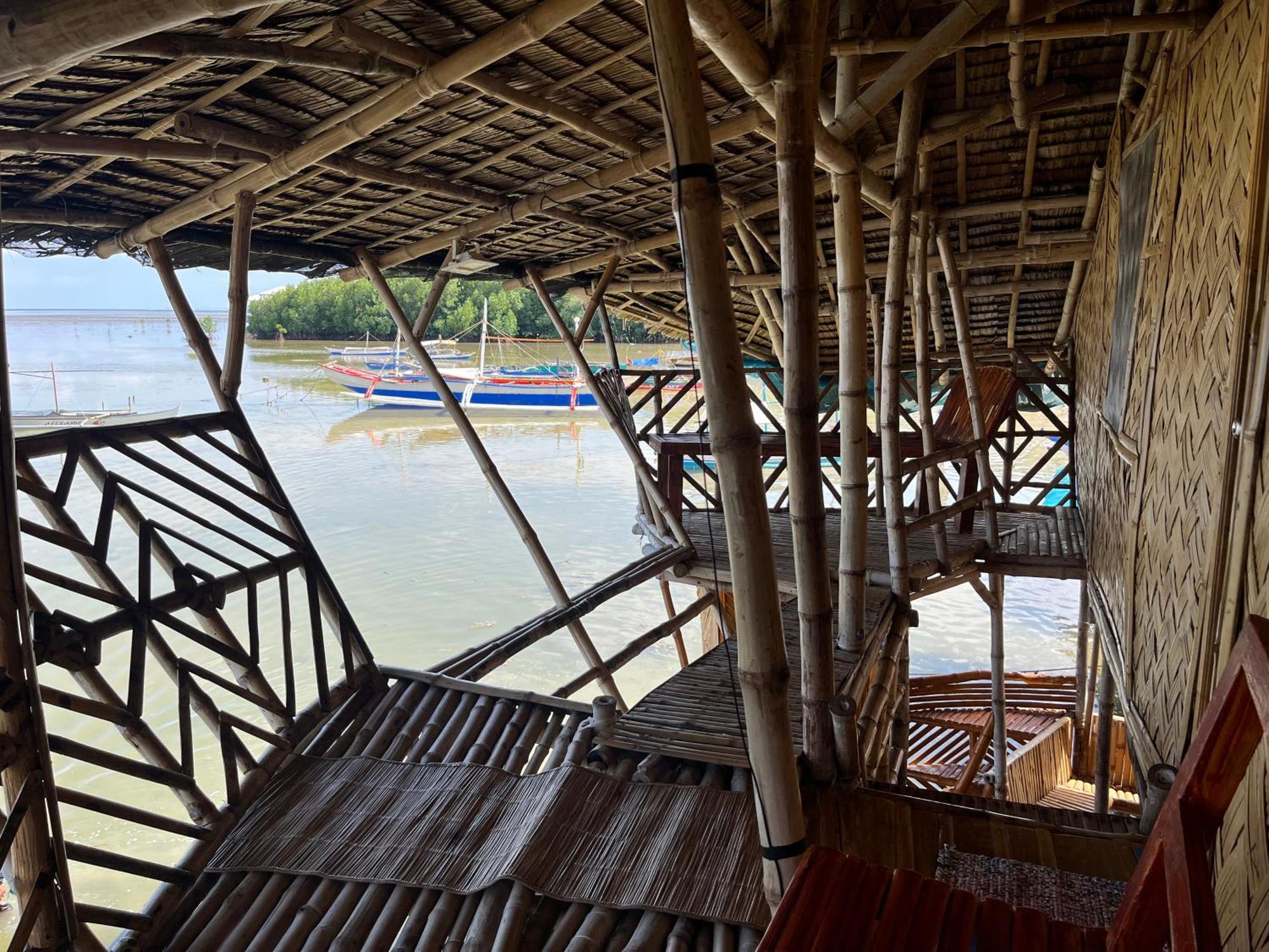 Bamboo Nest Beachfront Hotel Puerto Princesa Exterior photo