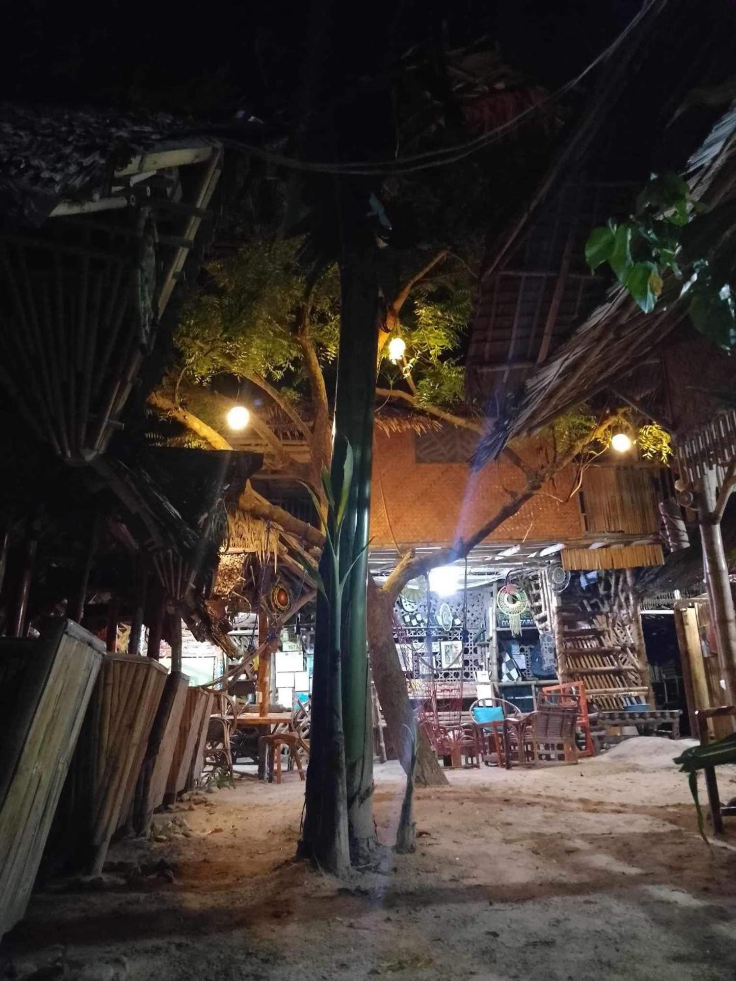 Bamboo Nest Beachfront Puerto Princesa Exterior photo