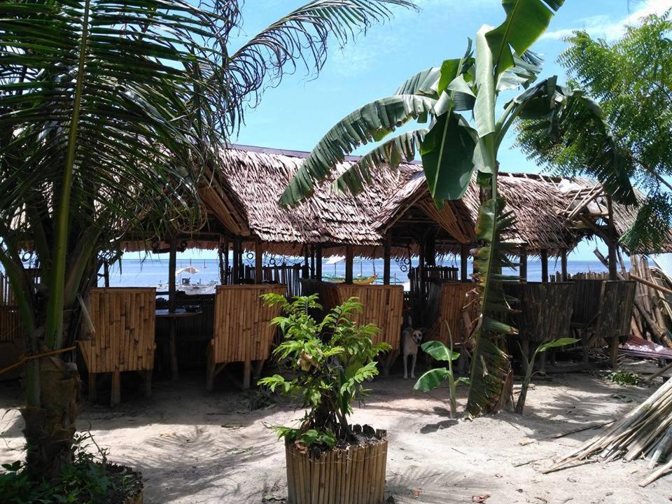 Bamboo Nest Beachfront Hotel Puerto Princesa Exterior photo