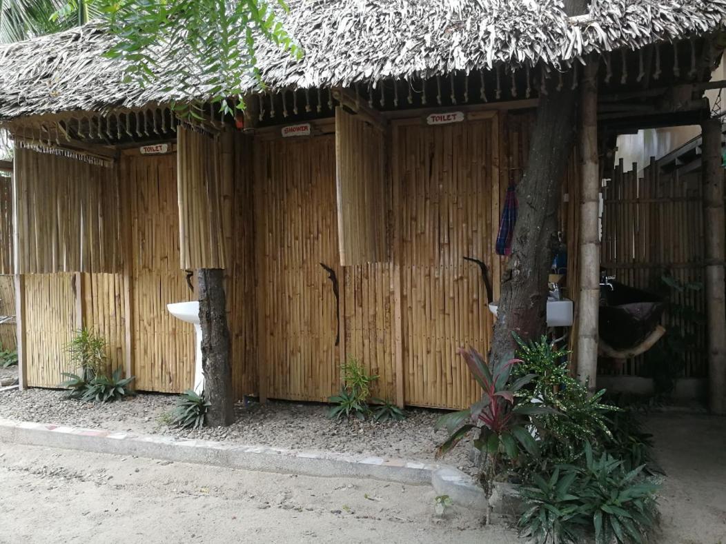 Bamboo Nest Beachfront Hotel Puerto Princesa Exterior photo