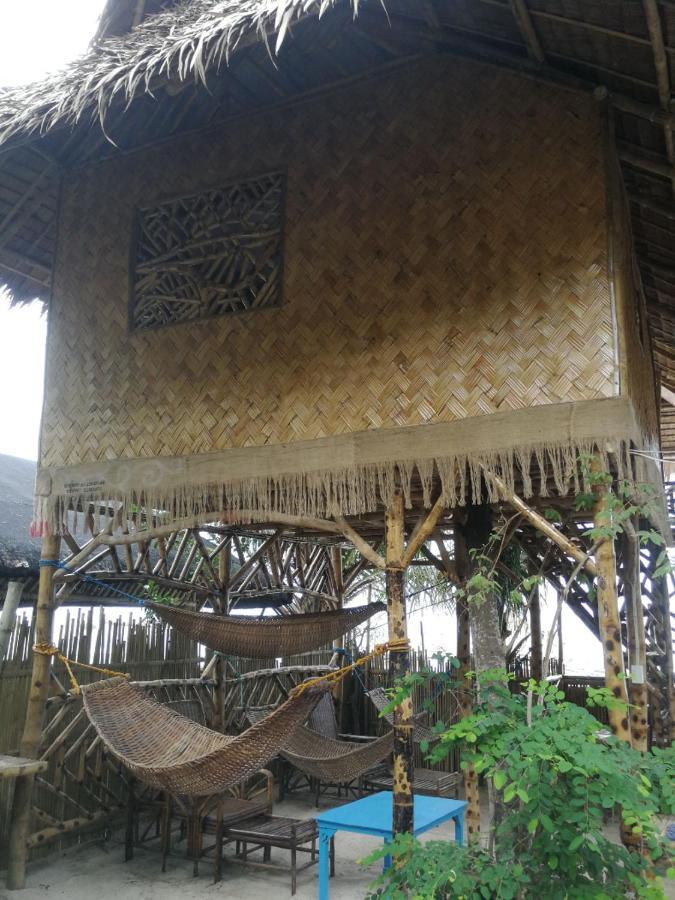 Bamboo Nest Beachfront Hotel Puerto Princesa Exterior photo